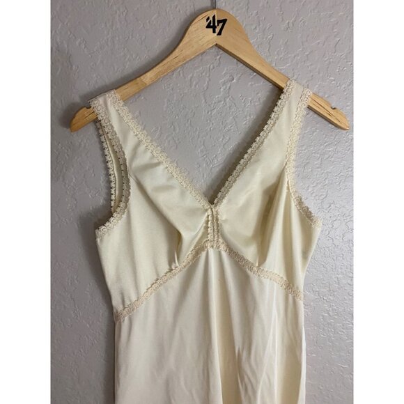 Vintage 70's Wonder Maid Empire Waist Non Cling Night Gown - 38 - Picture 3 of 15